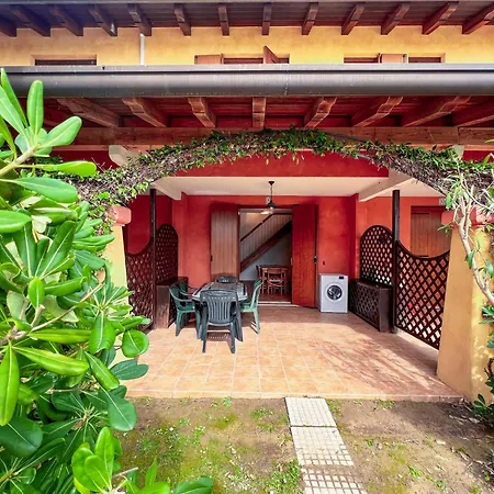 アパート Cozy House With Shared Garden ビビオーネ