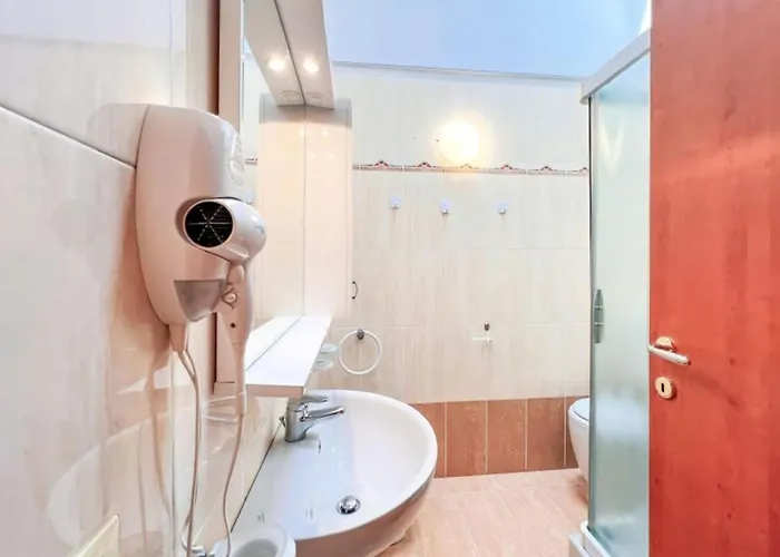 Cozy House With Shared Garden Apartment Bibione